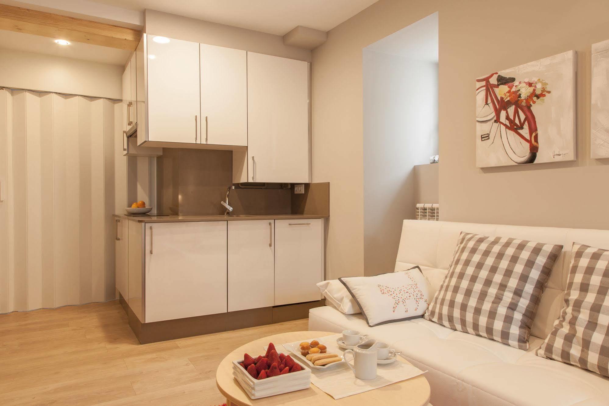 Nova Compostela Apartments サンティアゴ・デ・コンポステーラ エクステリア 写真