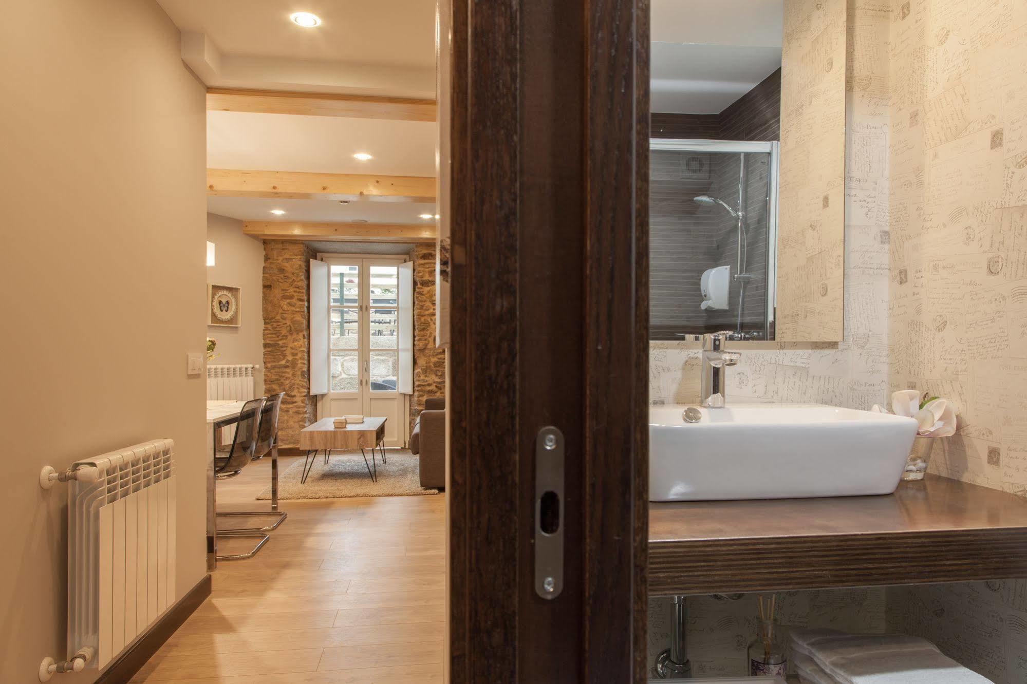Nova Compostela Apartments サンティアゴ・デ・コンポステーラ エクステリア 写真
